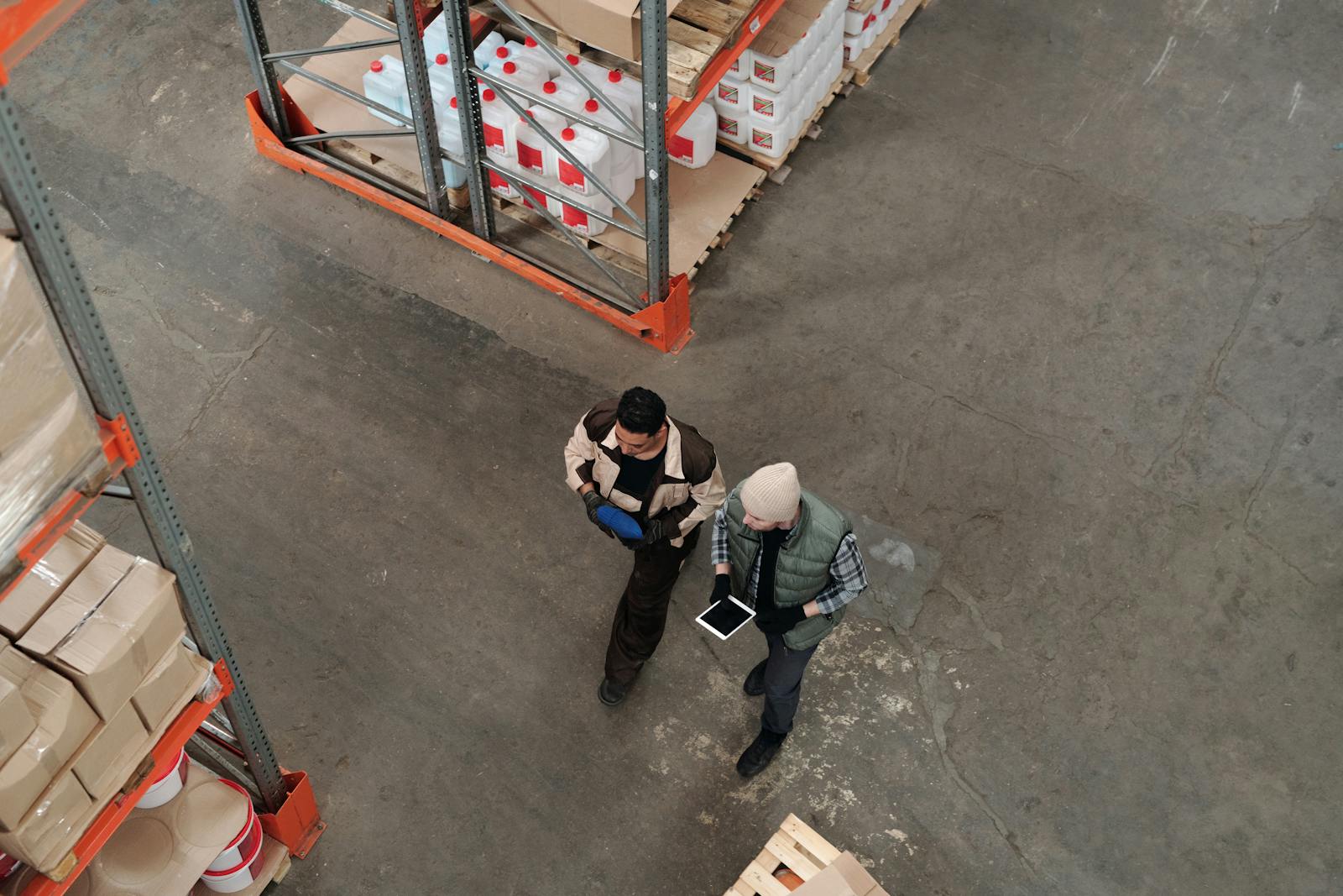 How Far Can a UHF RFID Tag Be Read?
