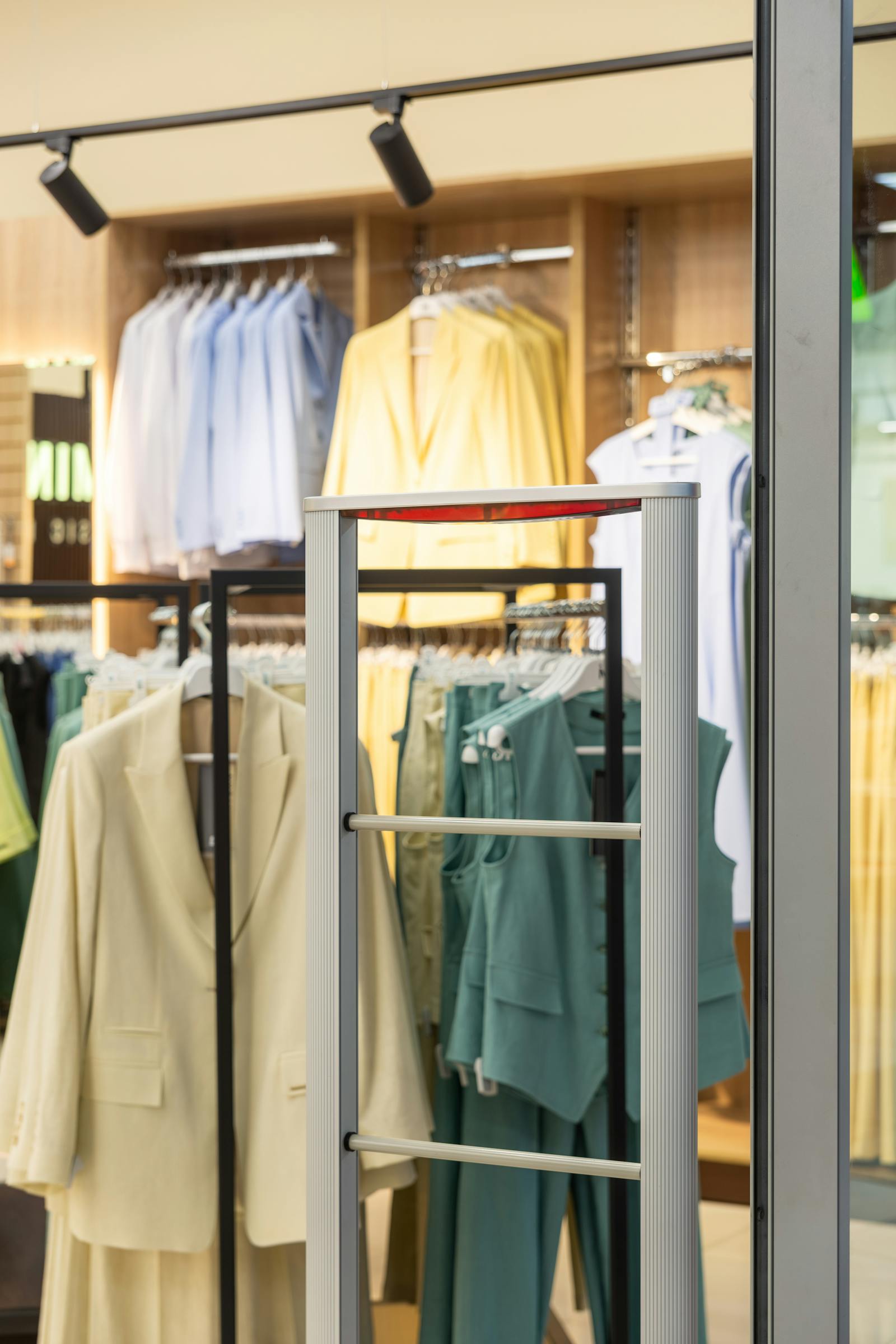 UHF RAIN RFID in 2026 — Trends and Mandates