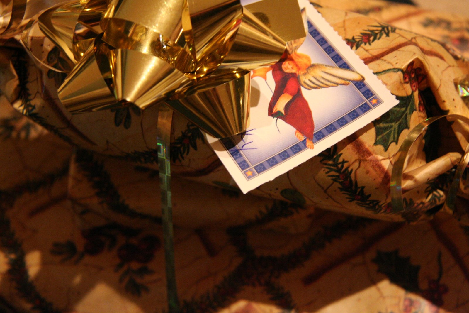 NFC Christmas Gift Tags with Video Messages