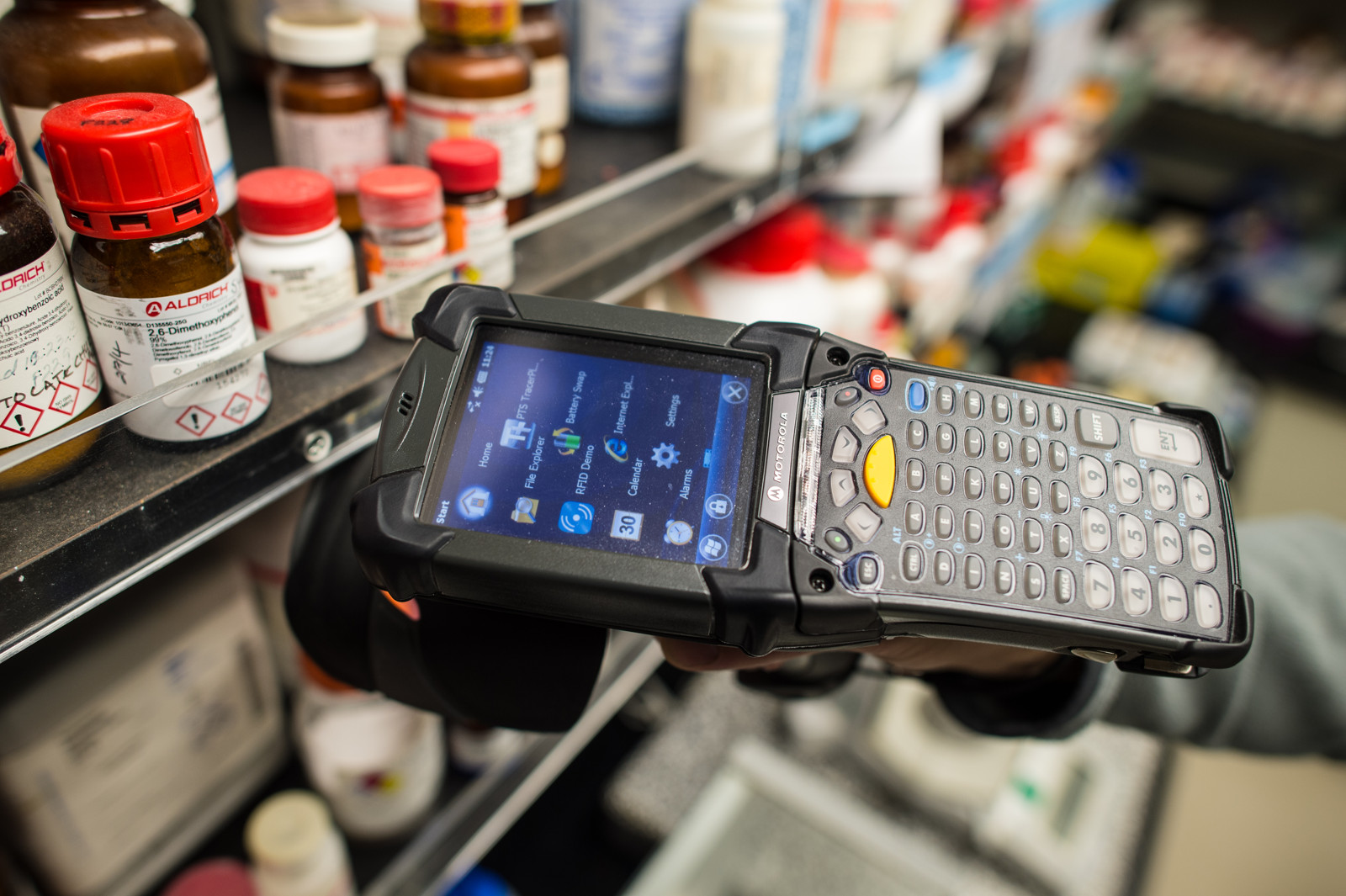 Handheld UHF RFID Reader — Sled & Pistol-Grip