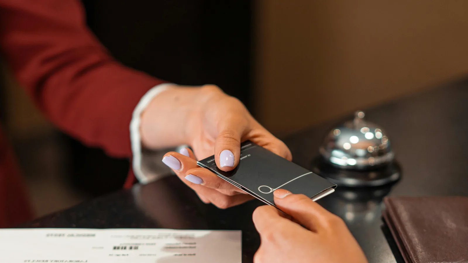 Onity Trillium hotel lock with MIFARE Plus and BLE DirectKey hotel key card compatibility