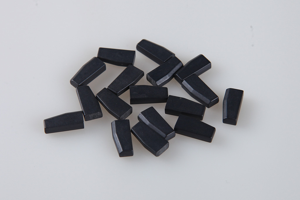 RFID Wedge Tag — Clip-On UHF for Pipe & Cable Tray