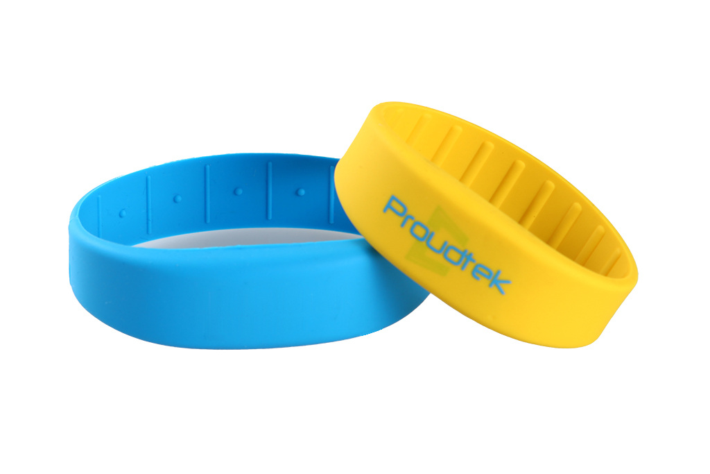 Silicone vs Fabric vs Tyvek RFID Wristbands